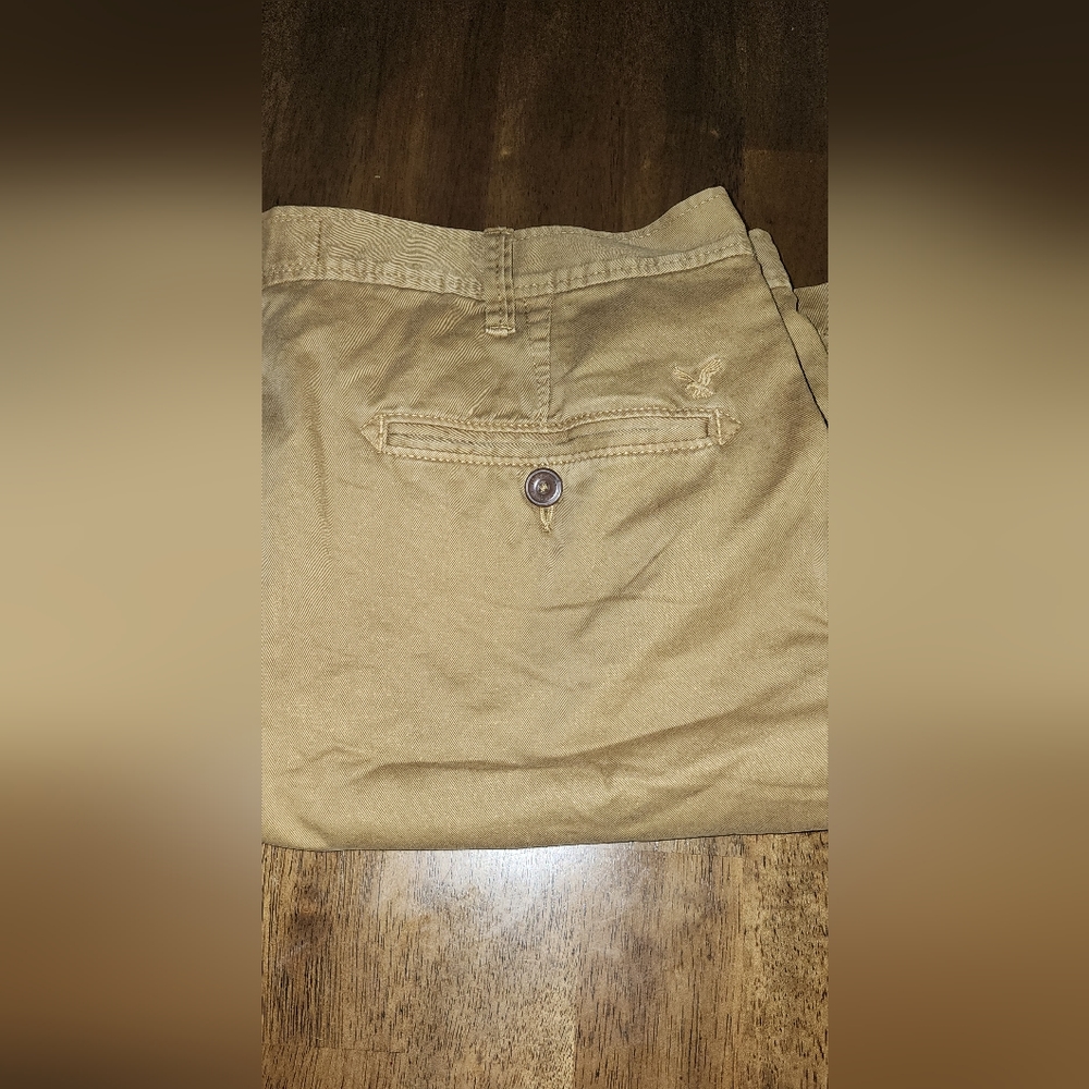 Shorts - Picture 2 of 3